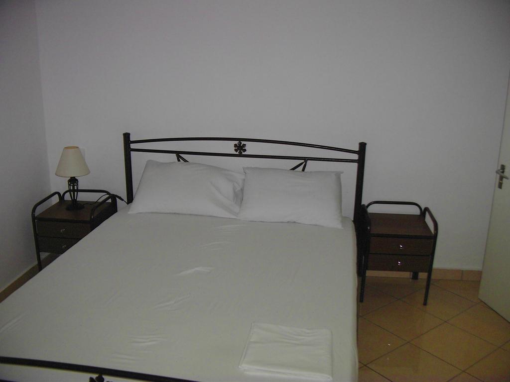Banana Place Aparthotel Zacharo Cameră foto